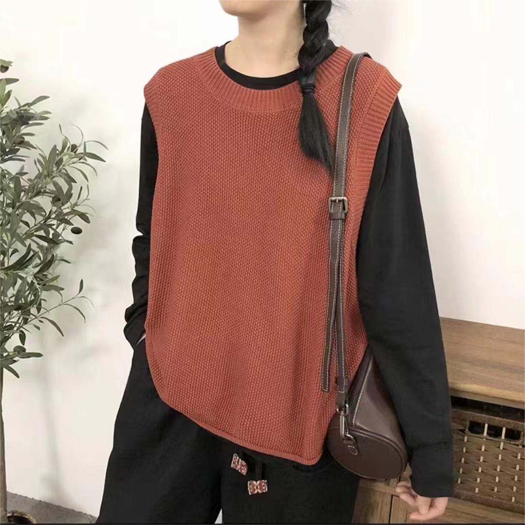 Colorblock Knit Top – Effortless Urban Comfort