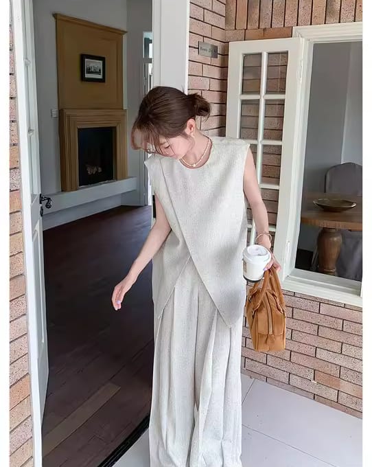 Sleeveless Linen Two-Piece Set – Effortless Everyday Ease